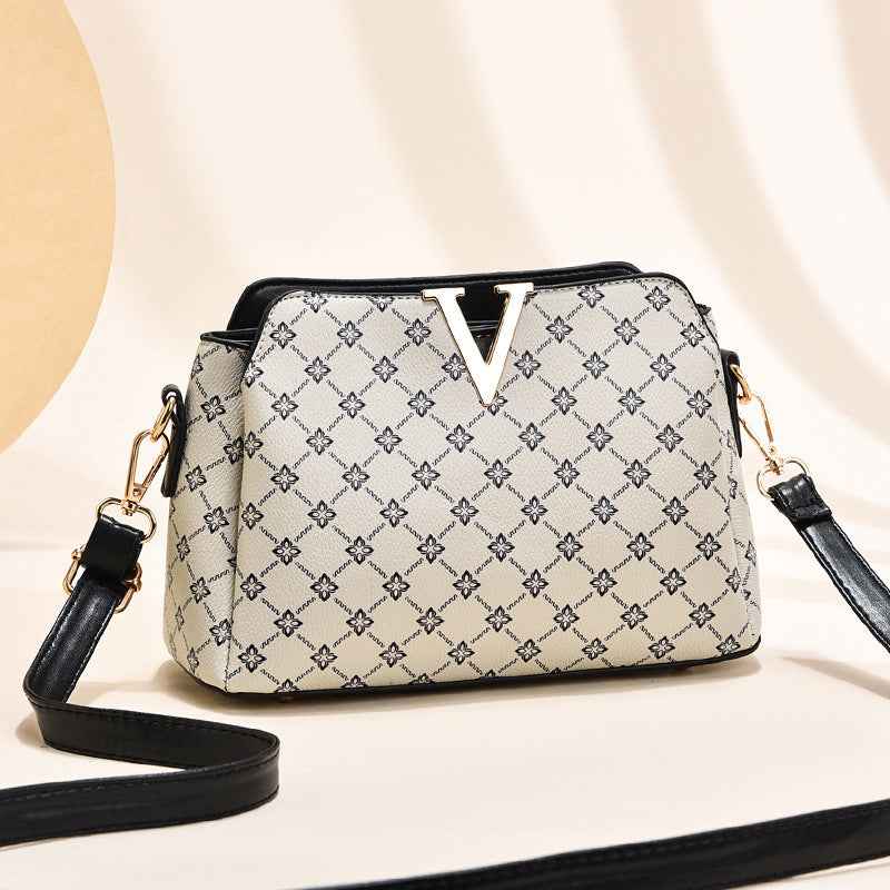 Trendy Summer Shoulder Bag for Women 2022