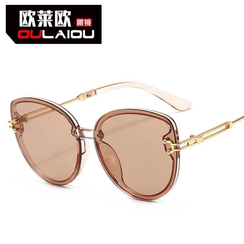 Wholesale Fashion Cat Eye Sunglasses for Women 6066