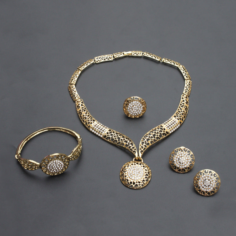 4-Piece Necklace Set in European Style