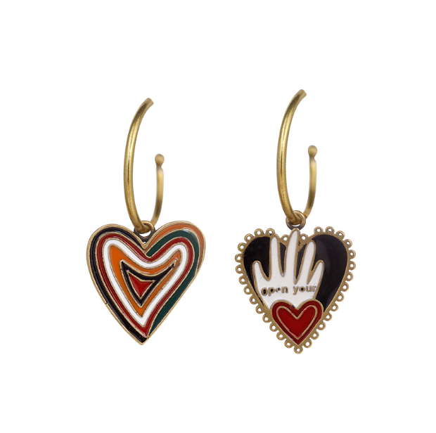 Vintage Heart Earrings with Bee Design in Red Baroque