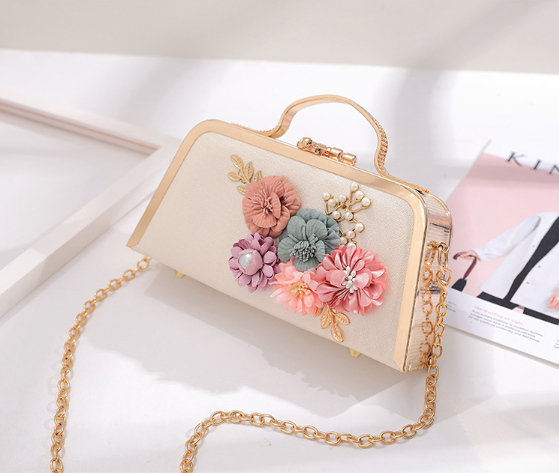 Elegant Floral Chain Shoulder Evening Clutch Bag for Women