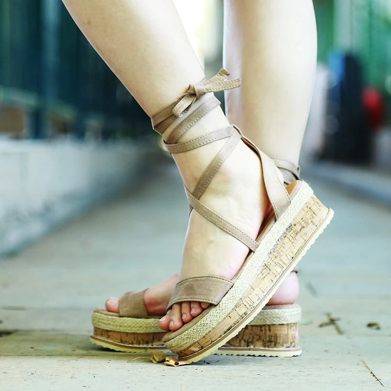 Open-Toed Women's Sandals with Cross Straps