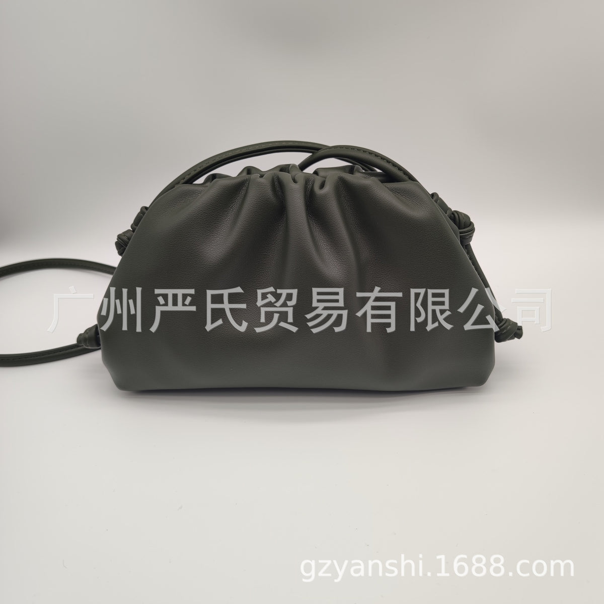 2022 New Cloud Bag Cross-border Women's Bag Pleated Dumpling Bag Autumn and Winter Fashion Shoulder Crossbody Bag Handbag Women's Bag