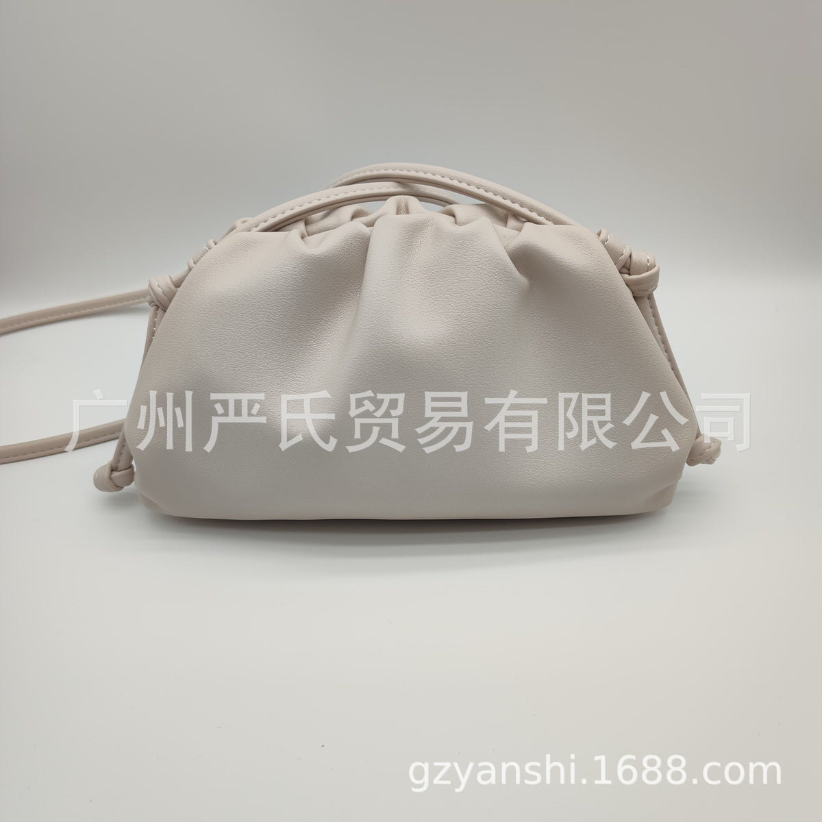 2022 New Cloud Bag Cross-border Women's Bag Pleated Dumpling Bag Autumn and Winter Fashion Shoulder Crossbody Bag Handbag Women's Bag