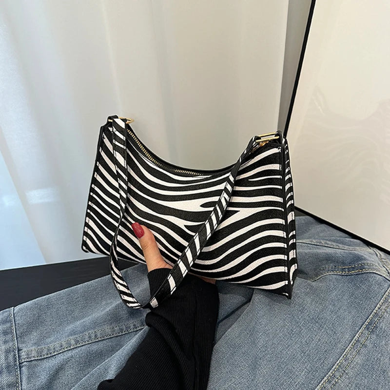 Sedfb1c33d14245fdafa02cff64c167e3H