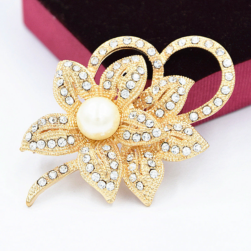 Crystal Pearl Brooch with Bow