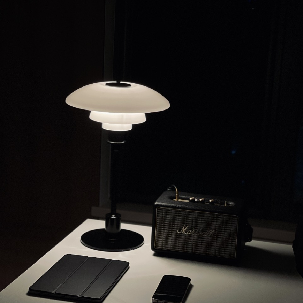 Bedside Lamp for Stylish Living Spaces