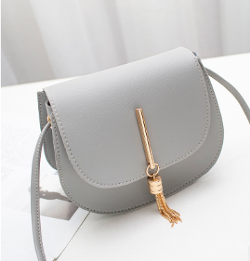 Fashionable Fringe Shoulder Bag