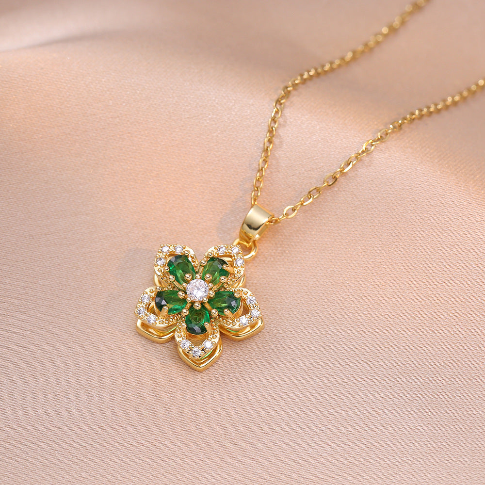Trendy Women's Zircon Flower Pendant Necklace Design