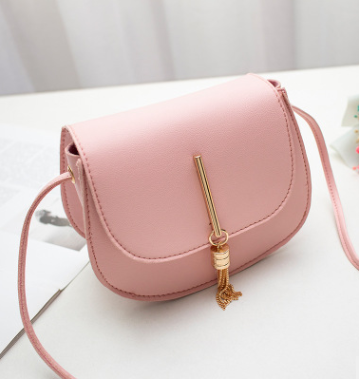Fashionable Fringe Shoulder Bag