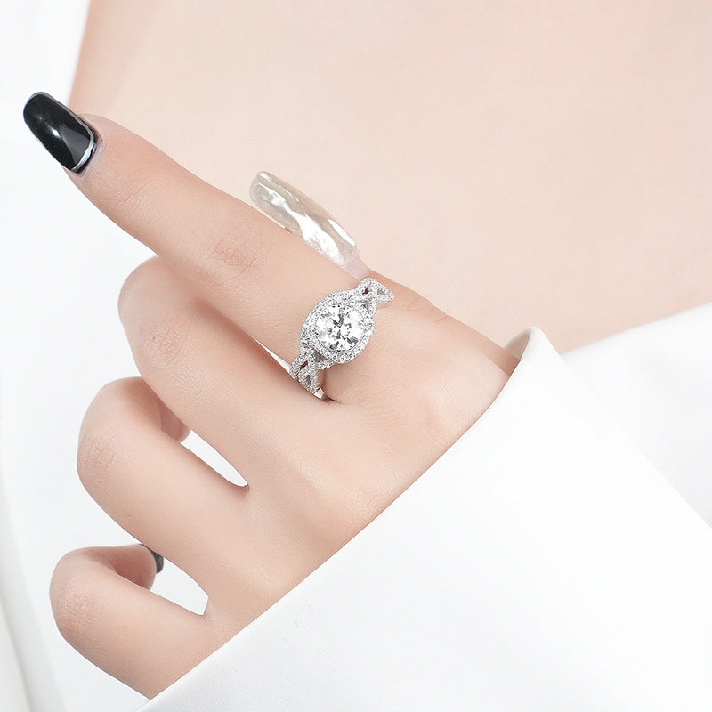 Stylish Round Moissanite Ring for Women