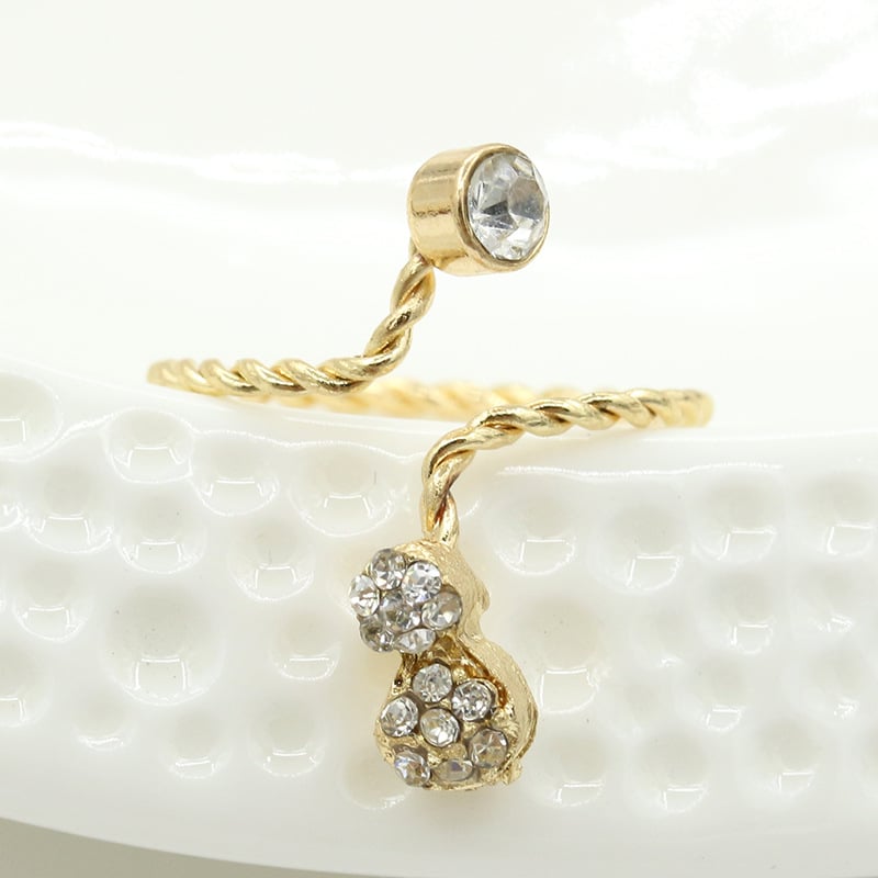 Adjustable Rhinestone Starfish Flower Joint Ring