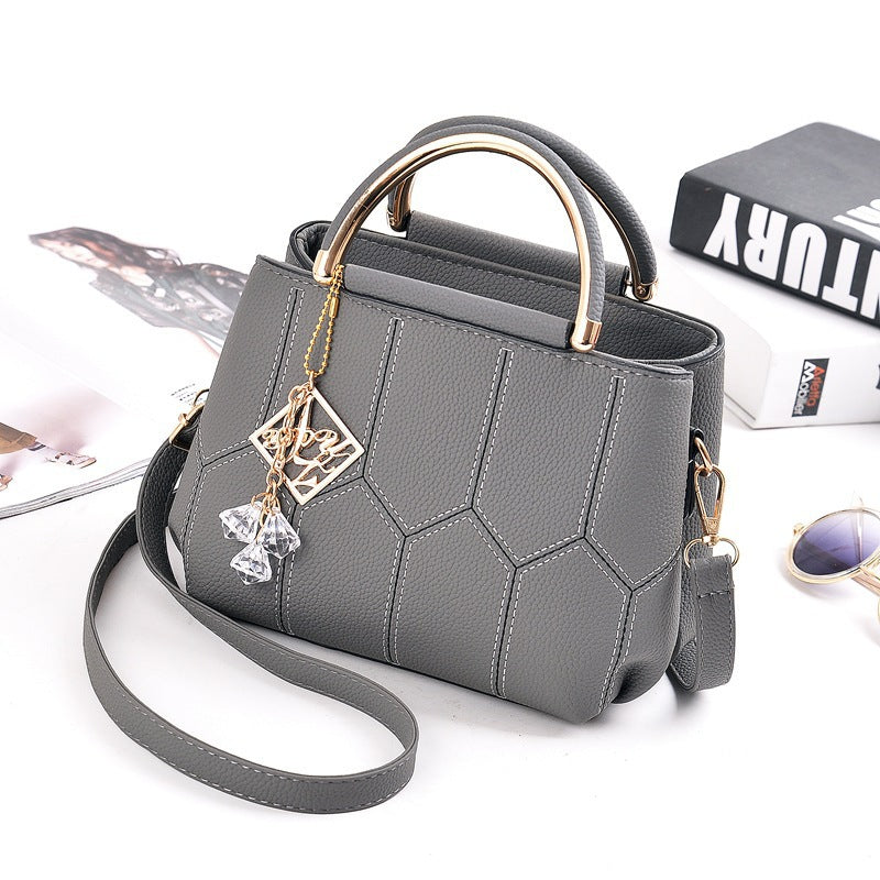 Fashionable Women's Embroidered Shoulder Bag 2023