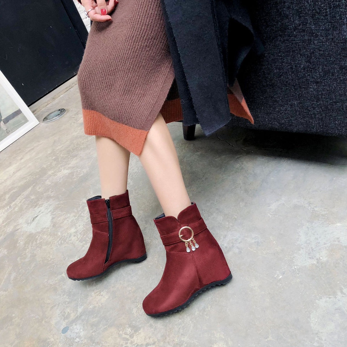 Trendy Winter Short Ankle Boots with Tassels for Women