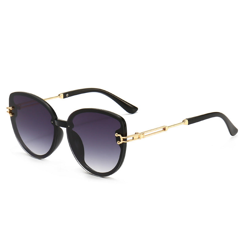 Wholesale Fashion Cat Eye Sunglasses for Women 6066