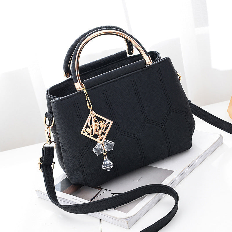 Fashionable Women's Embroidered Shoulder Bag 2023