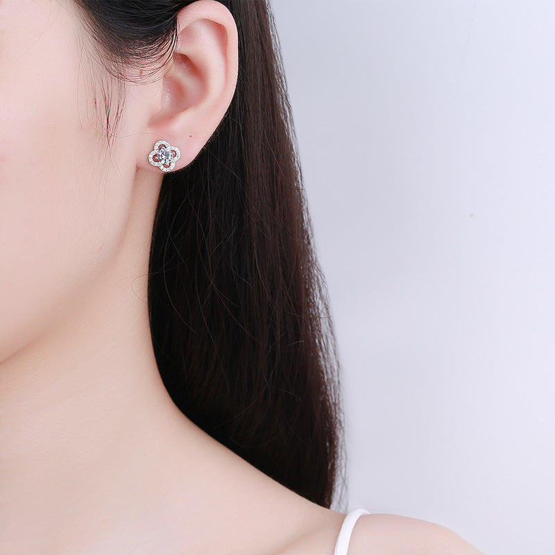 S925 Silver Moissanite Clover Stud Earrings for Women