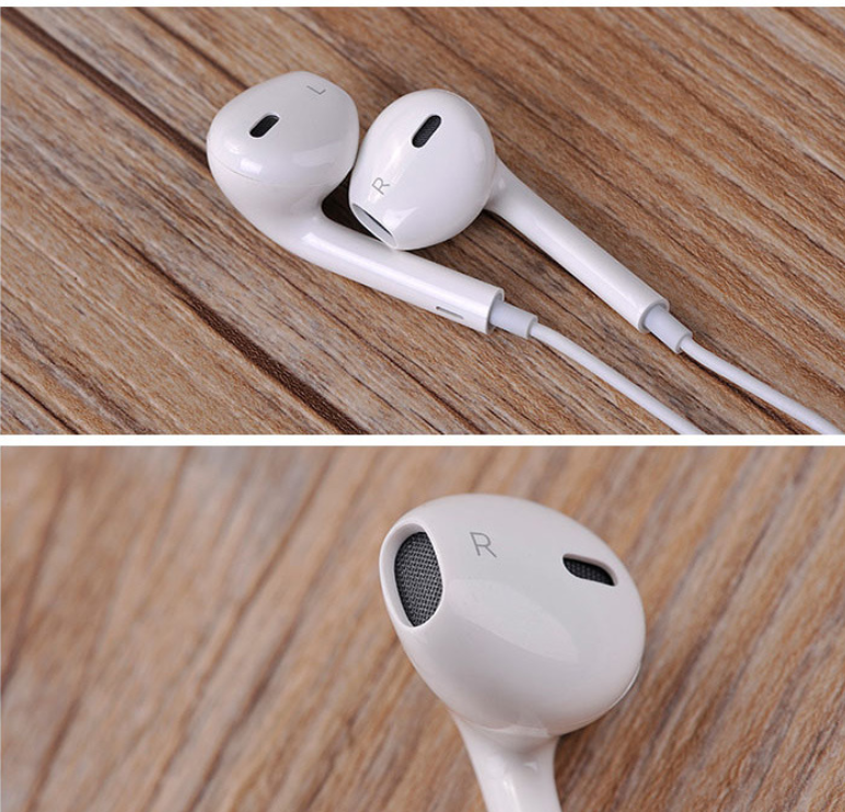 Wired Earphones with Round Hole for Mobile Devices