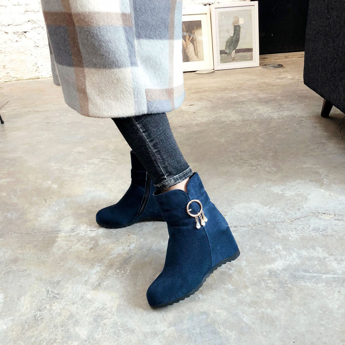 Trendy Winter Short Ankle Boots with Tassels for Women