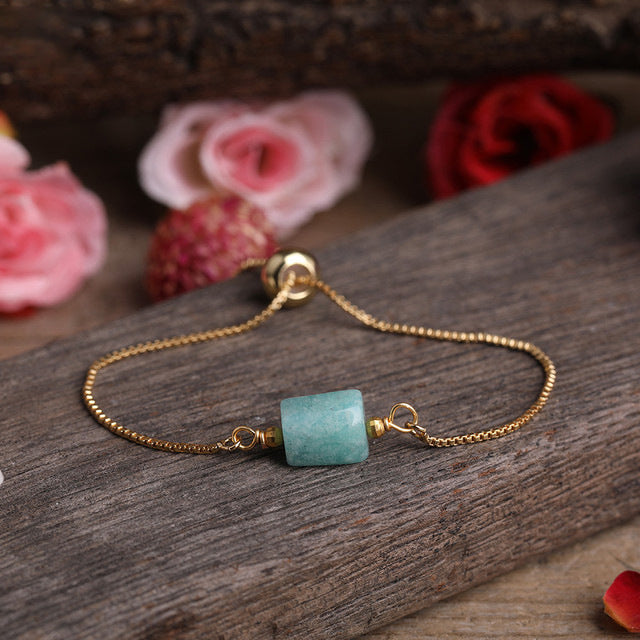 Adjustable Women’s Metal Chain Bracelet with Prismatic Stones