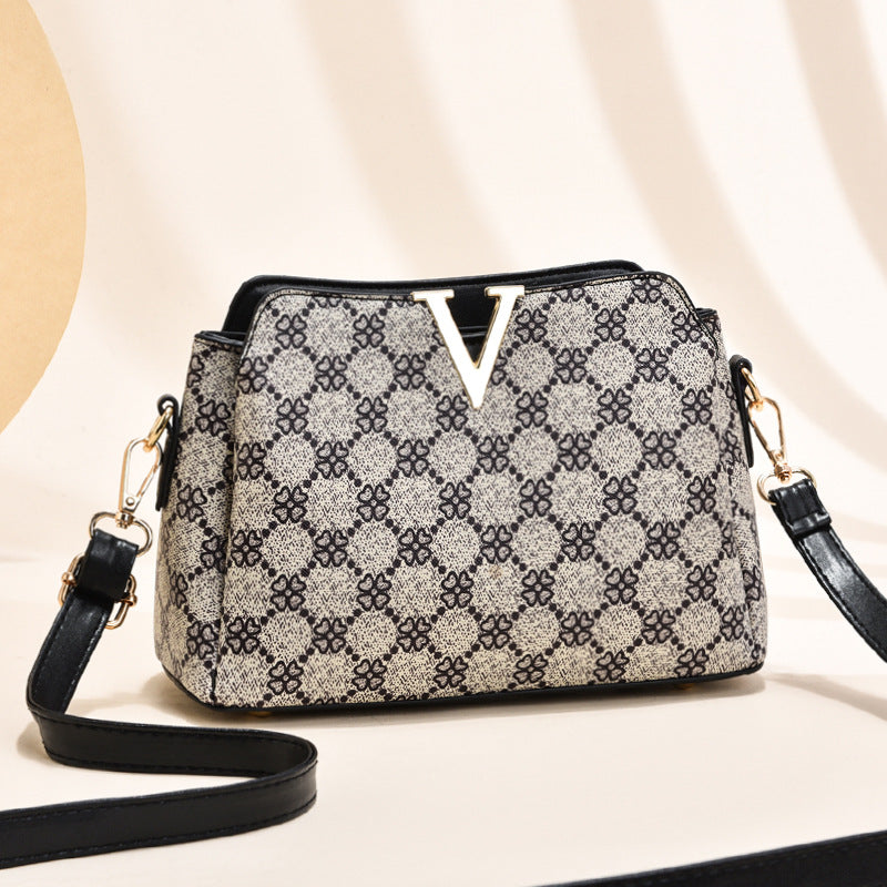 Trendy Summer Shoulder Bag for Women 2022