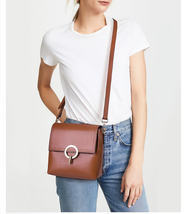 Fashionable Women's Shoulder Bag - Winter 2018 Trend