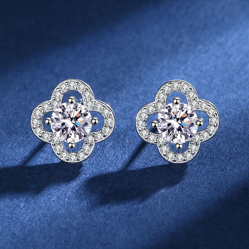 S925 Silver Moissanite Clover Stud Earrings for Women