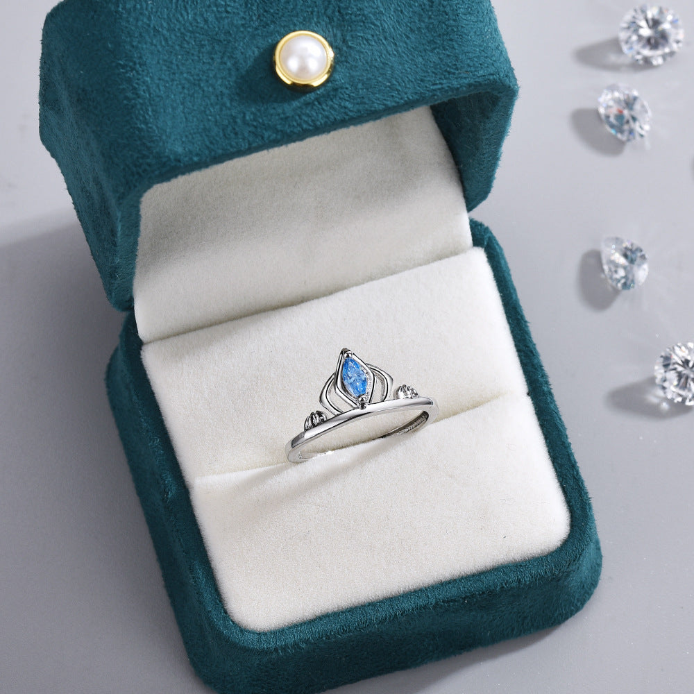Retro Crown Ring for Women's Fashion Style