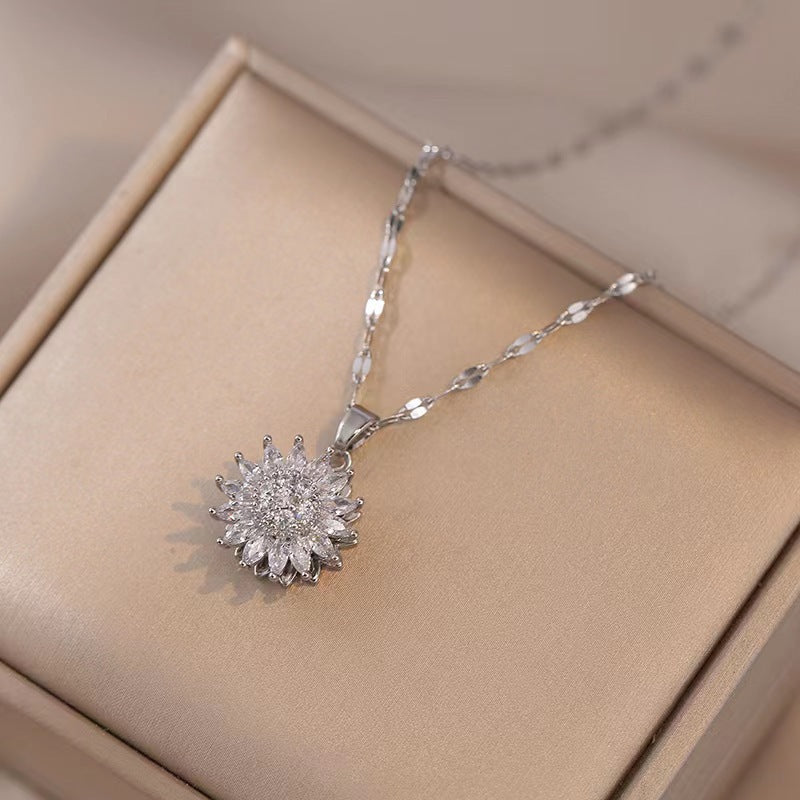 Rotatable Sunflower Necklace for Women - Chic Design